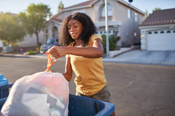 Best Yard Cleanup Services  in Milford, PA